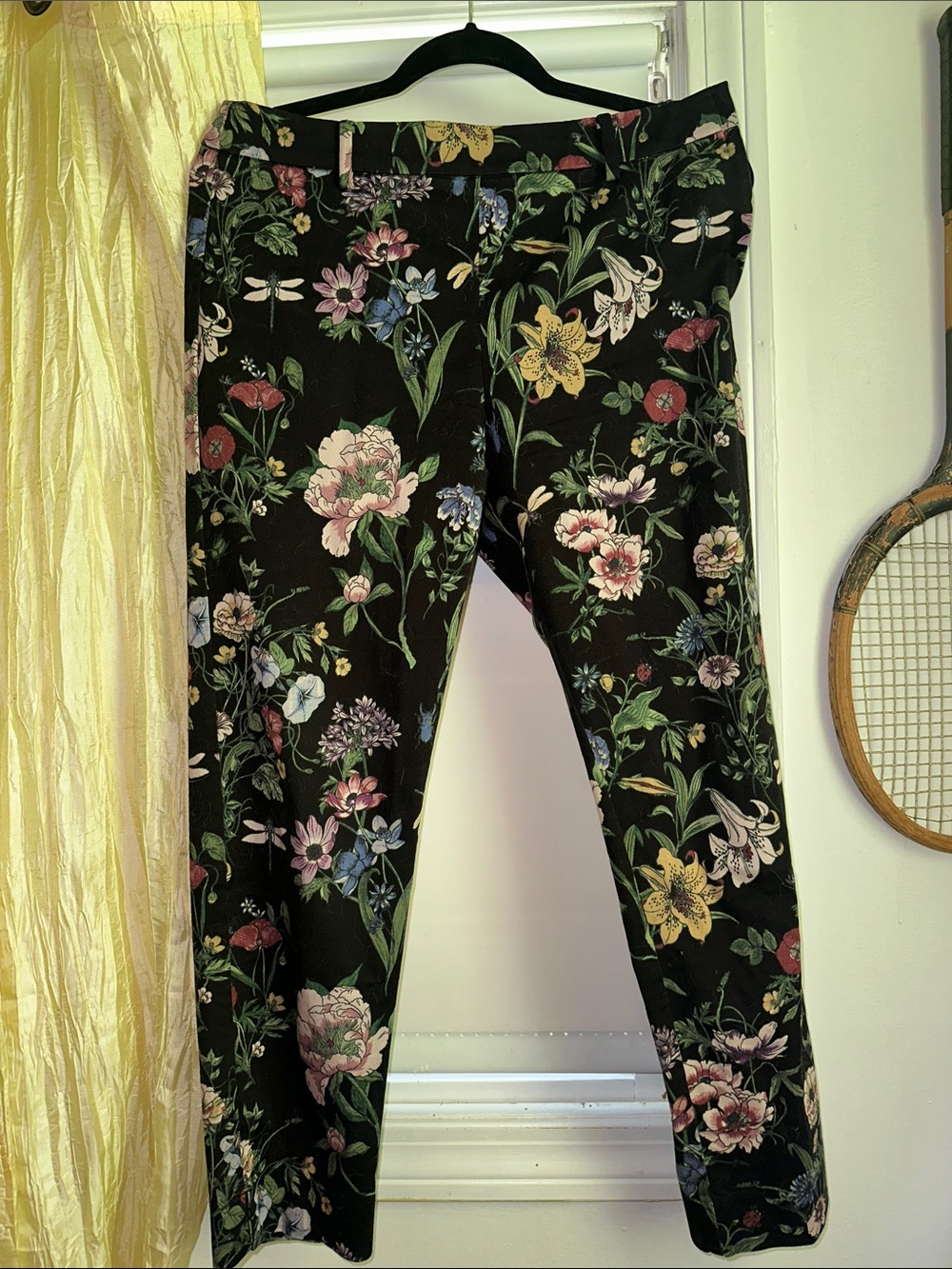H&M Black Floral Cropped Trousers